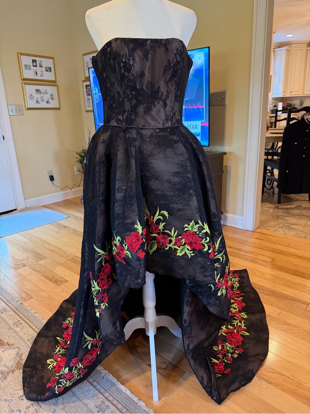 Sherri Hill 51834 High Low Black Lace Embroidered Floral Prom Dress Gown Size 4 - Picture 3 of 15
